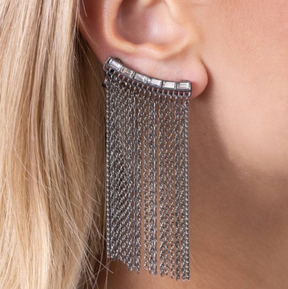Waterfall Fringe Ear Crawlers